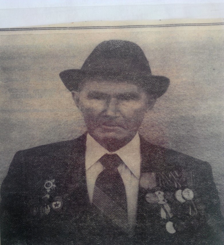 Узденов Асхат Апаевич
